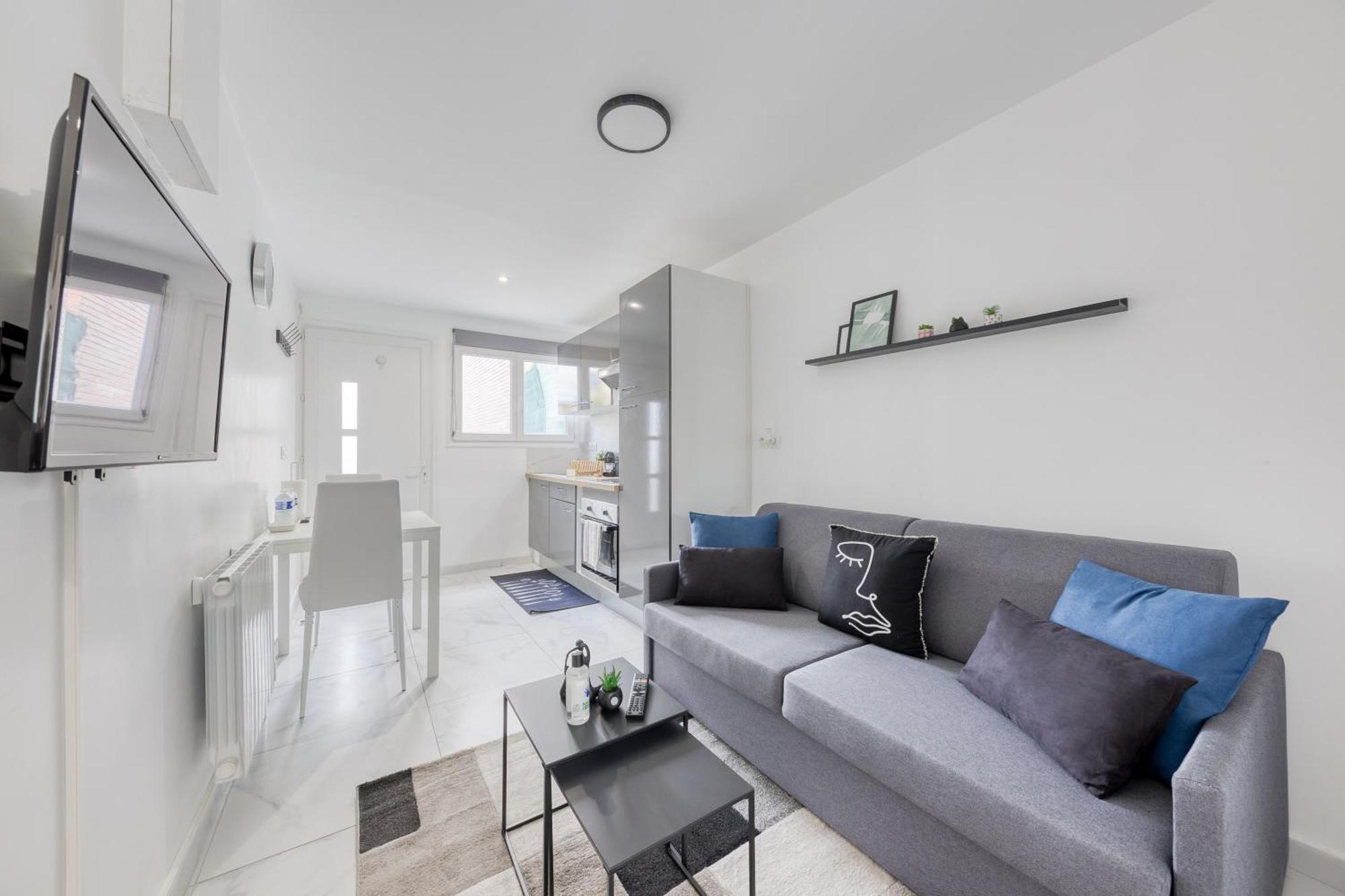 Appartement - 4 Personnes - Parking Prive - Metro 7 - Rer B Ла Курньов Екстериор снимка